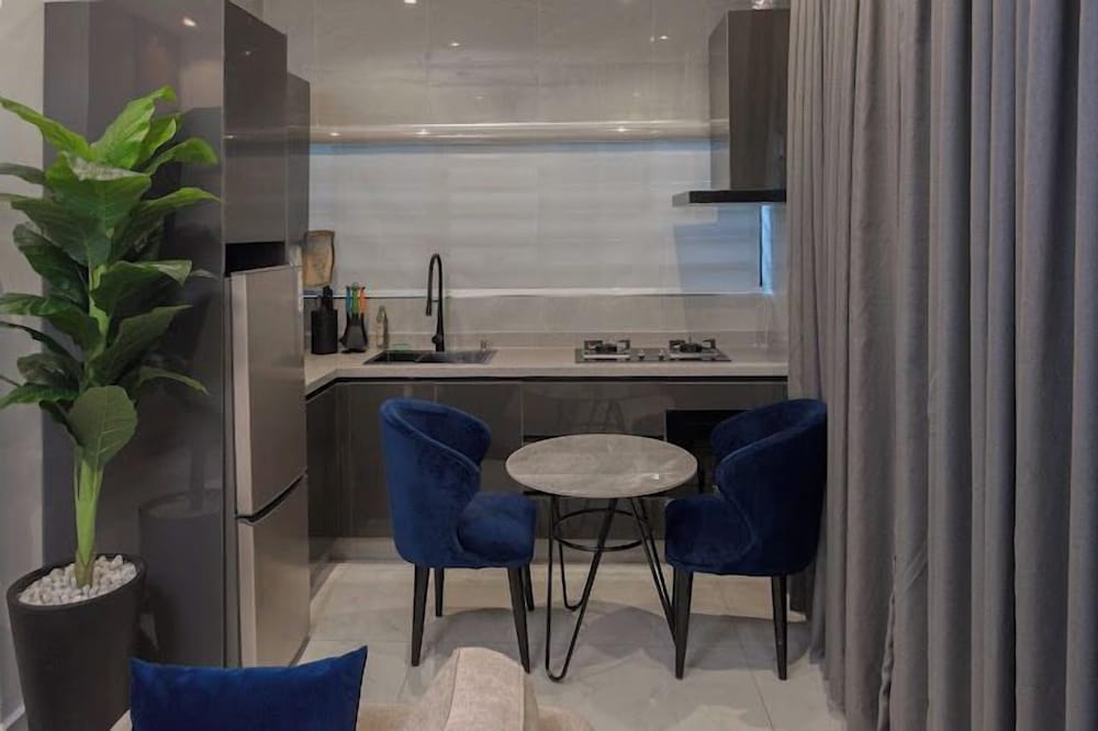One90 Apartment