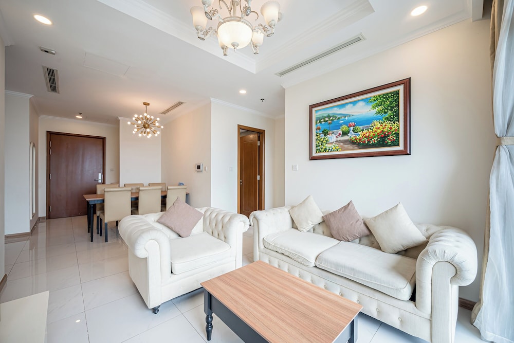 PD Pristine Apartment Landmark Plus