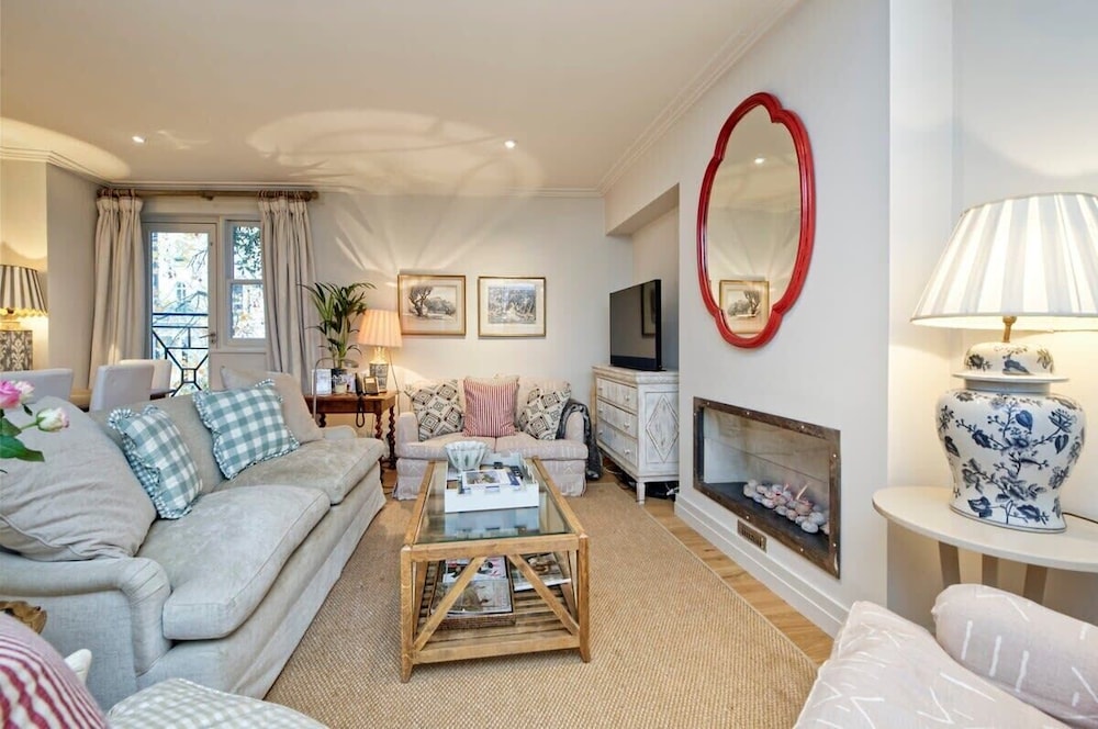 Gorgeous 4-bed House Near Museums & Hyde Park