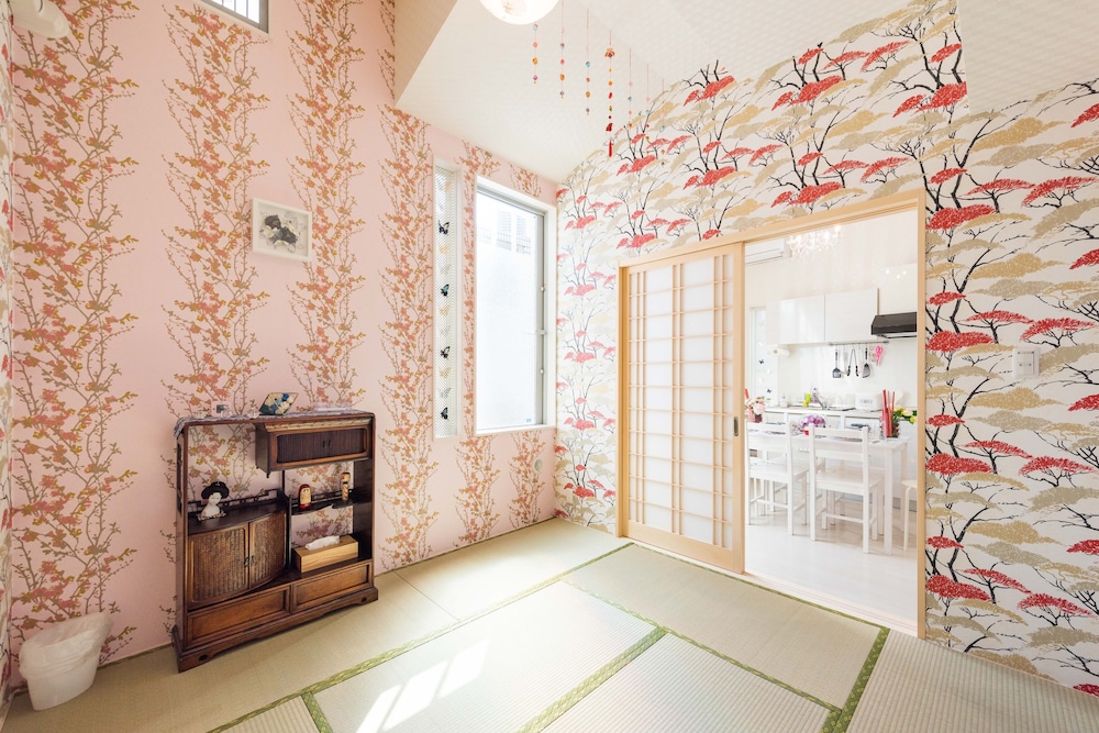 Papillon Paradis Nishi-Shinjuku
