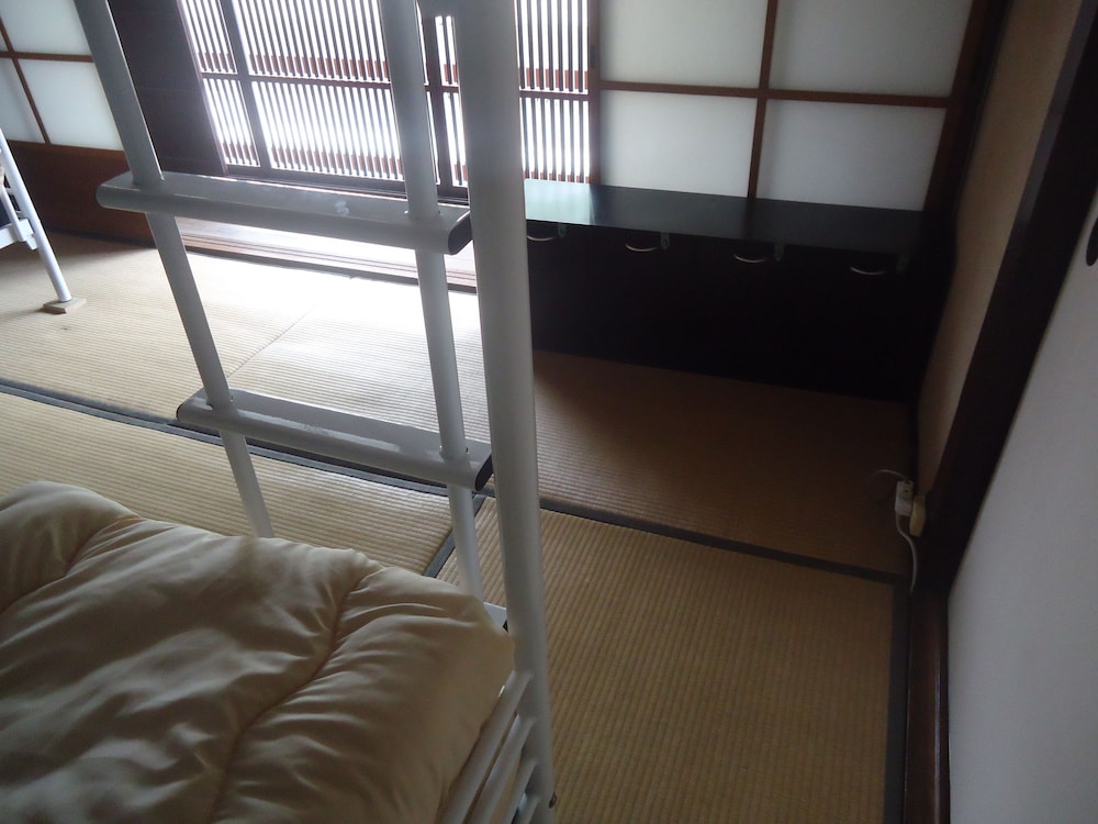 Guest House Hagi Akatsukiya - Hostel