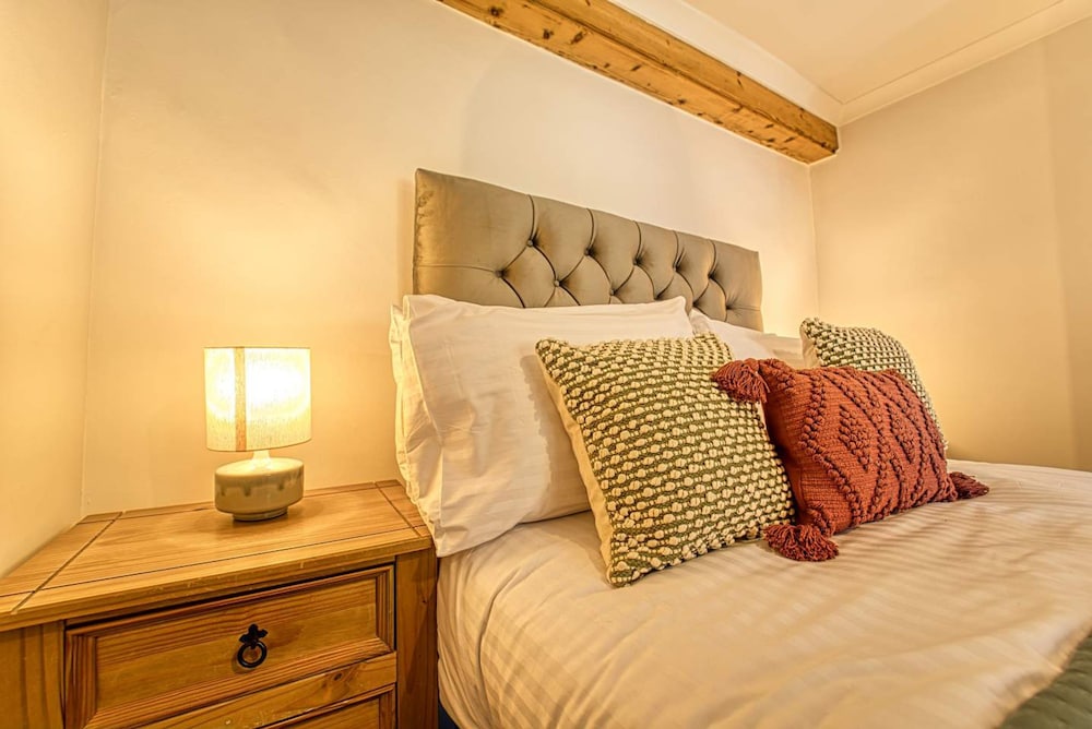 Host Stay London Road Cottage