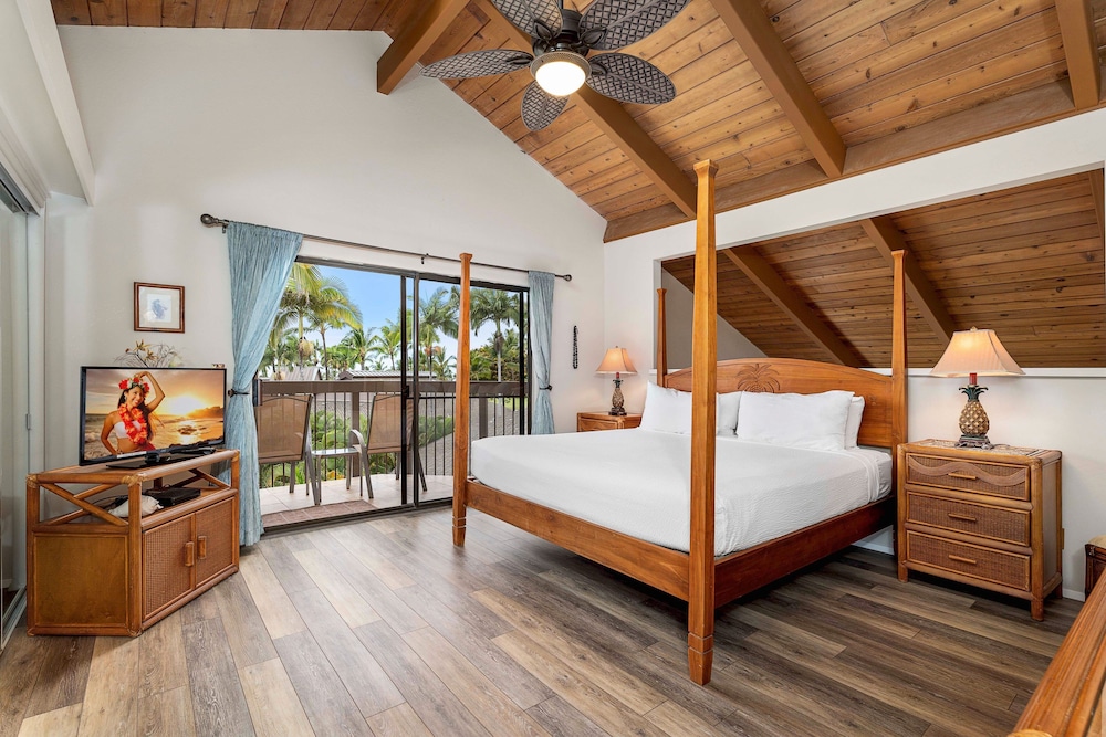 Fairway & Ocean Views - Updated Top Floor - AC- Vrkcv
