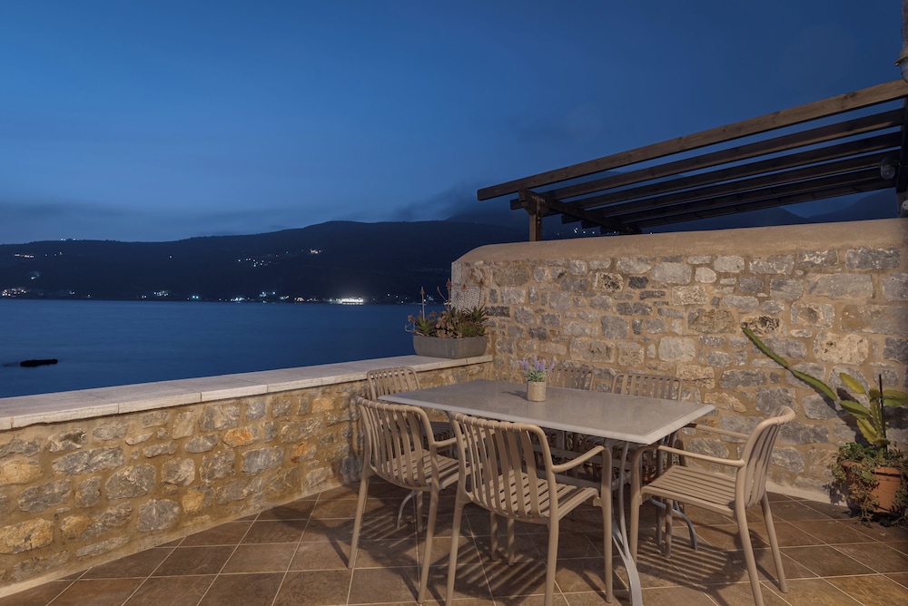 Aura Seafront Villa