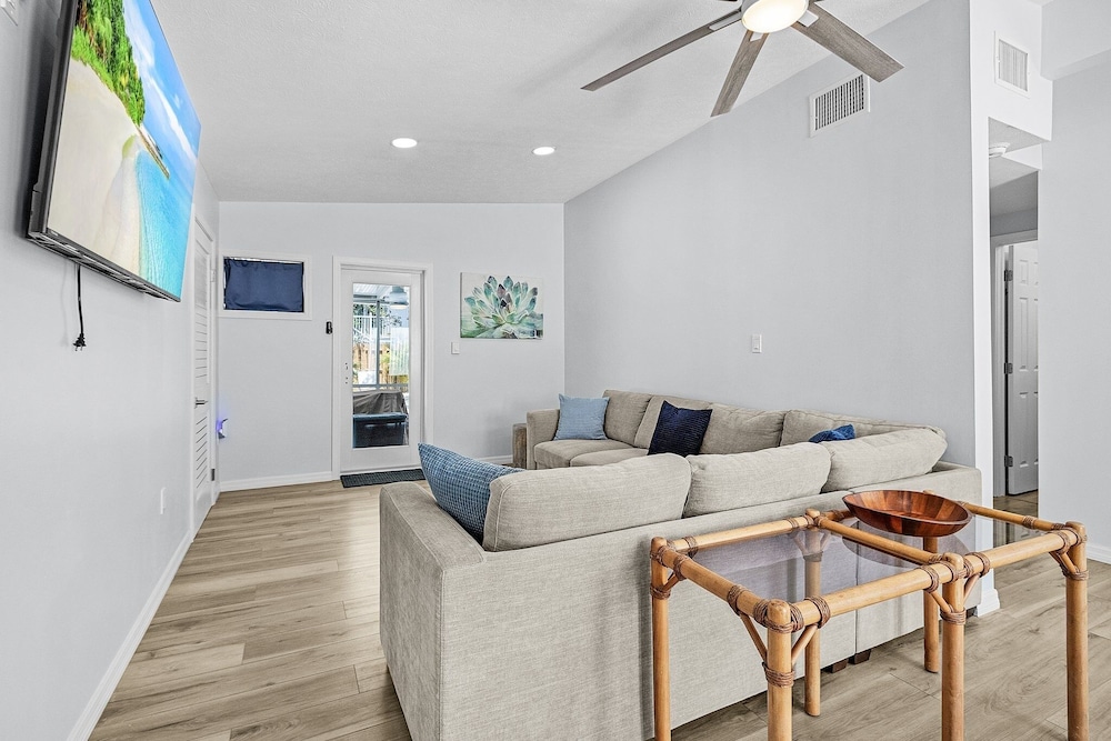 185 Hibiscus Hideaway: 3br Home On Fmb! 3 Bedroom Home