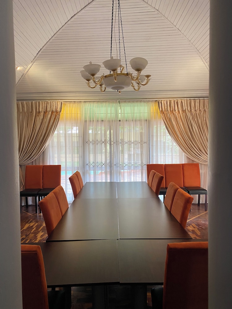 Madlula's Guesthouse