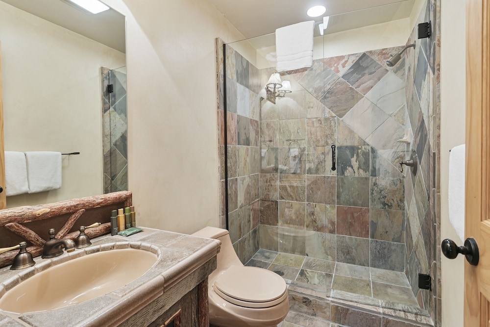 Thistle Drive Home at Deer Valley Resort - 4 Bedroom Home #3020 4 Condo