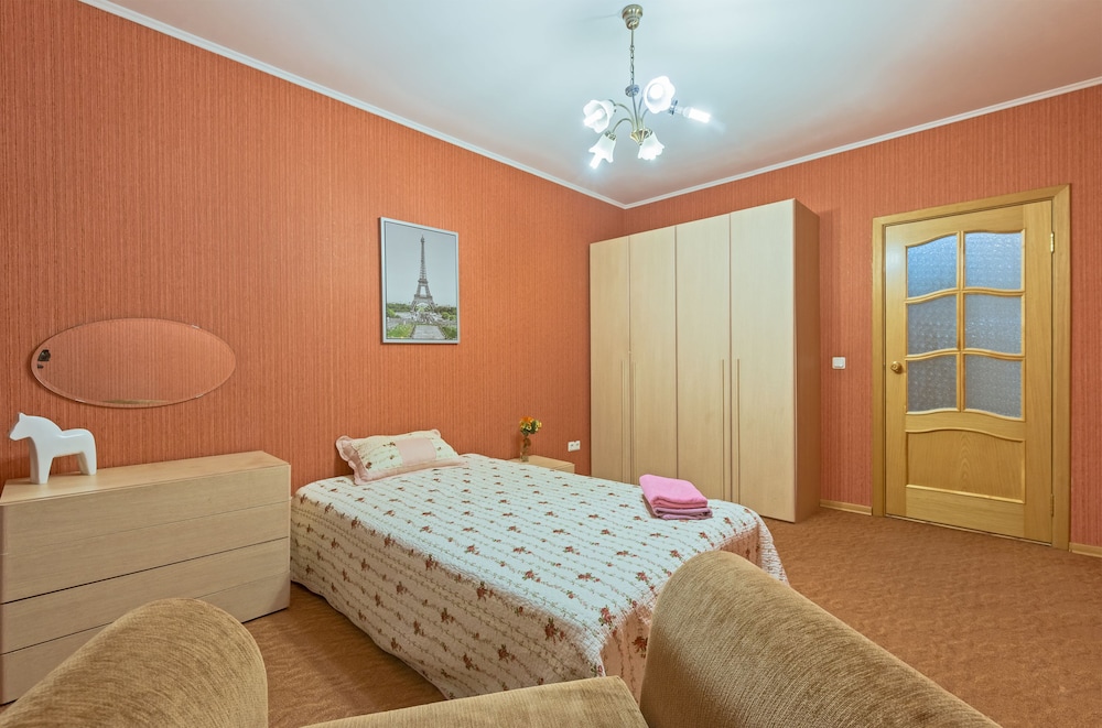 Apartments on Pionerskaya