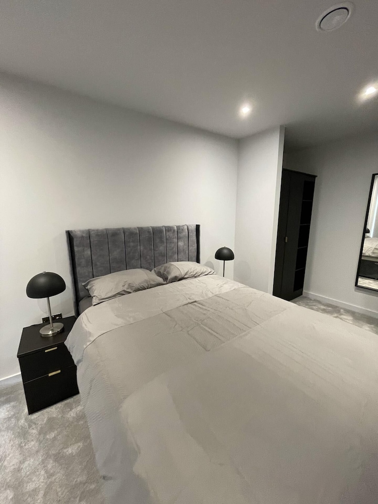 5 Star Brand New Liverpool City Centre Apartment