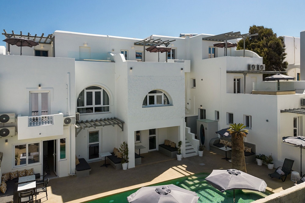 Hotel Vammos Luxury Apartments - Image 1