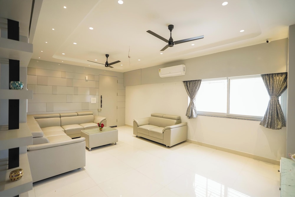 Aurelia Apartment By Red Olive 4bhk 30min Hitech