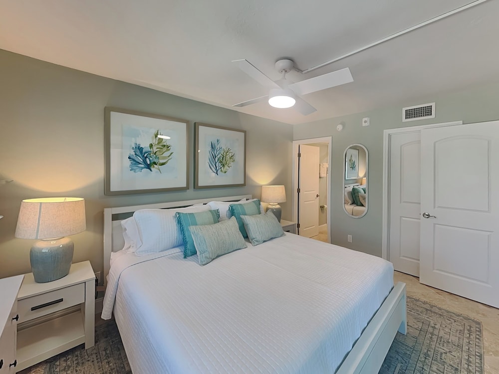 Seaside 3 by Distinctive Beach Rentals