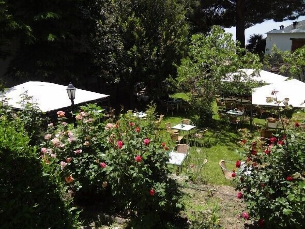 Hostal Poqueira