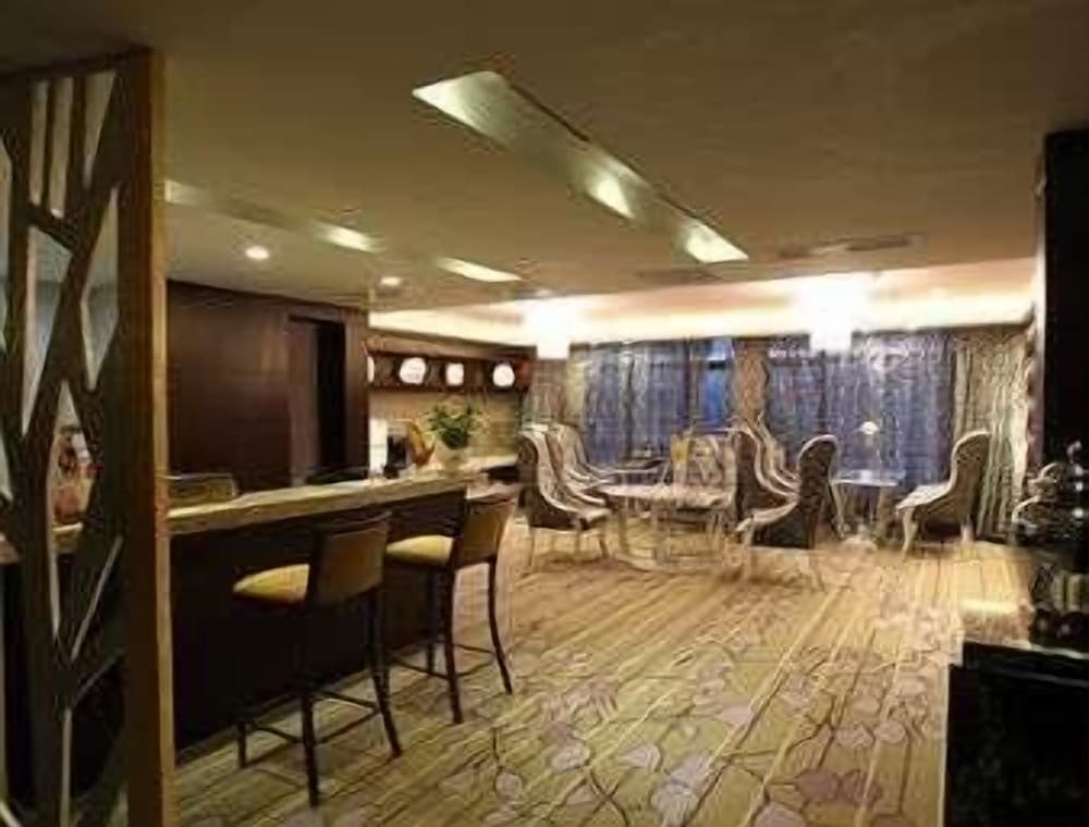 Ramada Longyan