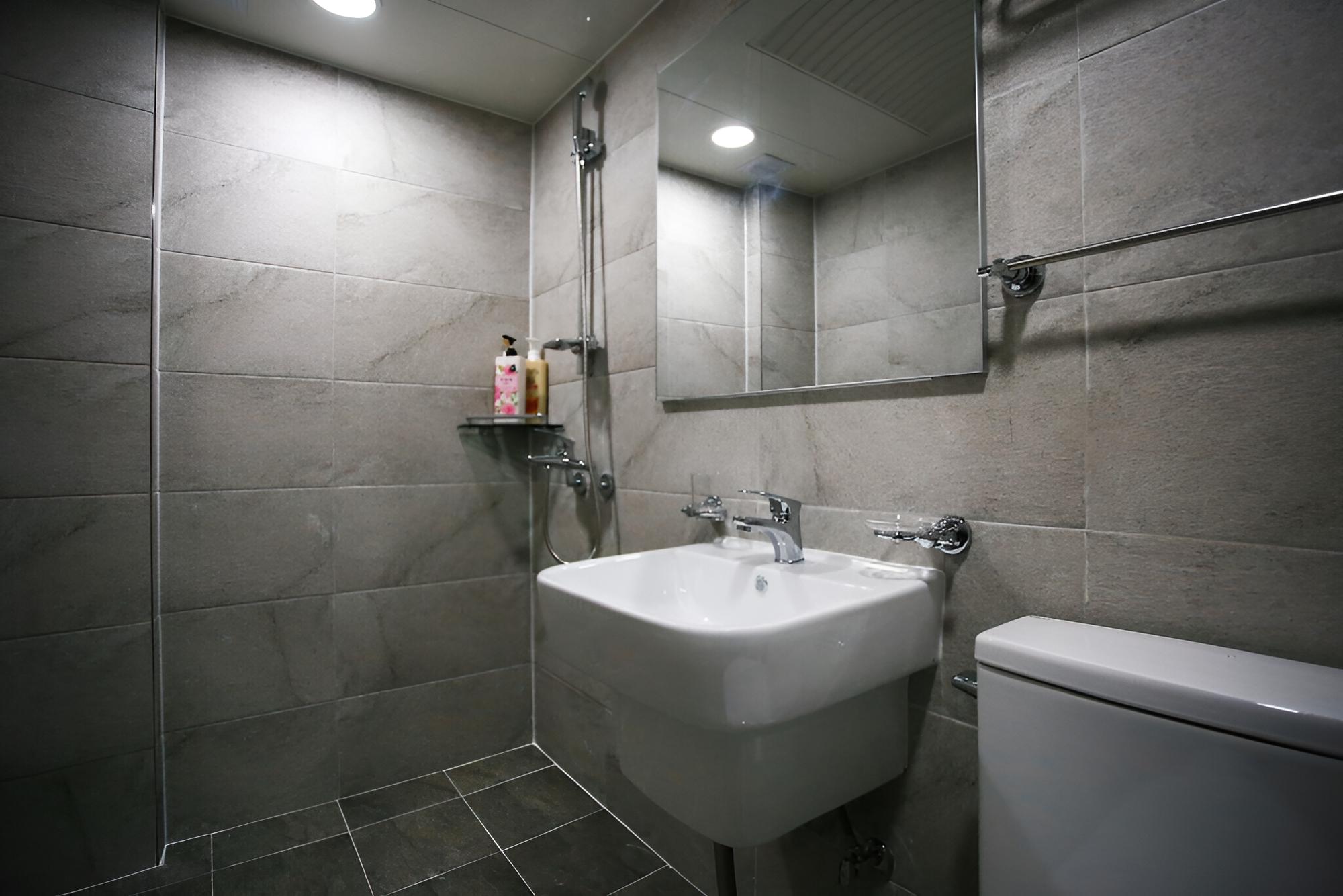 Seongnam Moran Hotel 3151 view 4