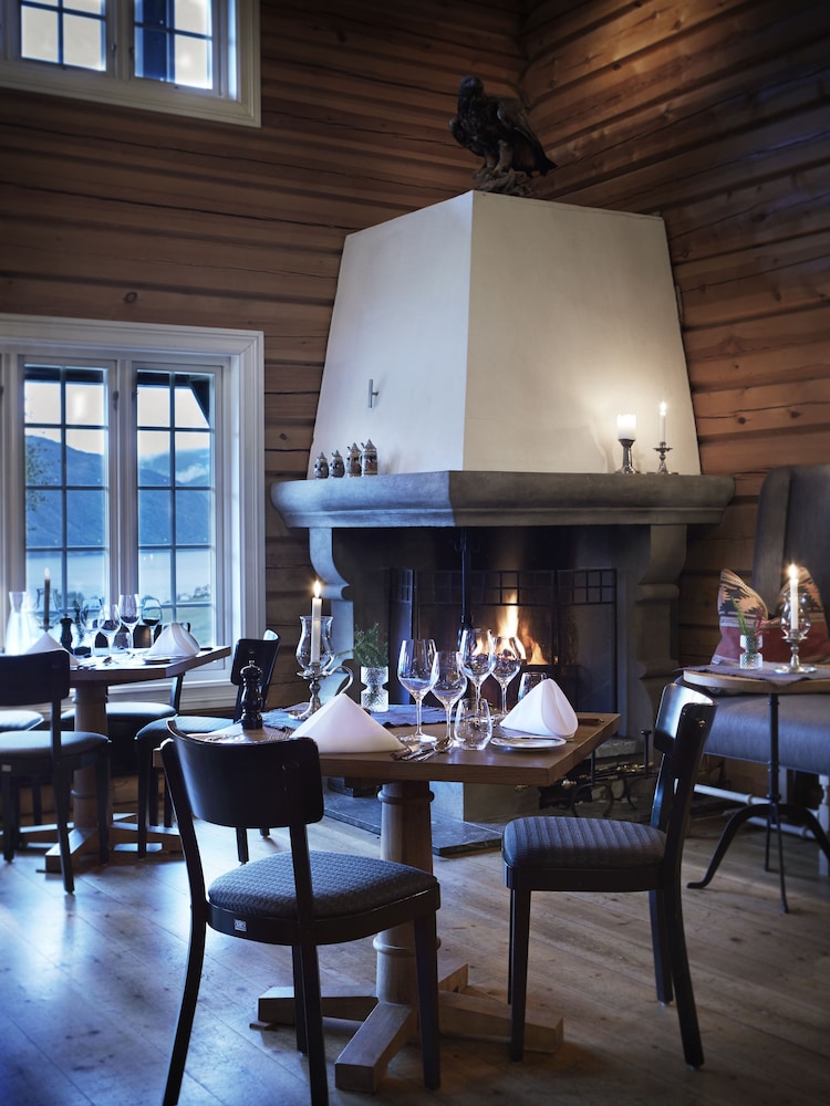 Alesund Vacations - Storfjord Hotel - Property Image 8