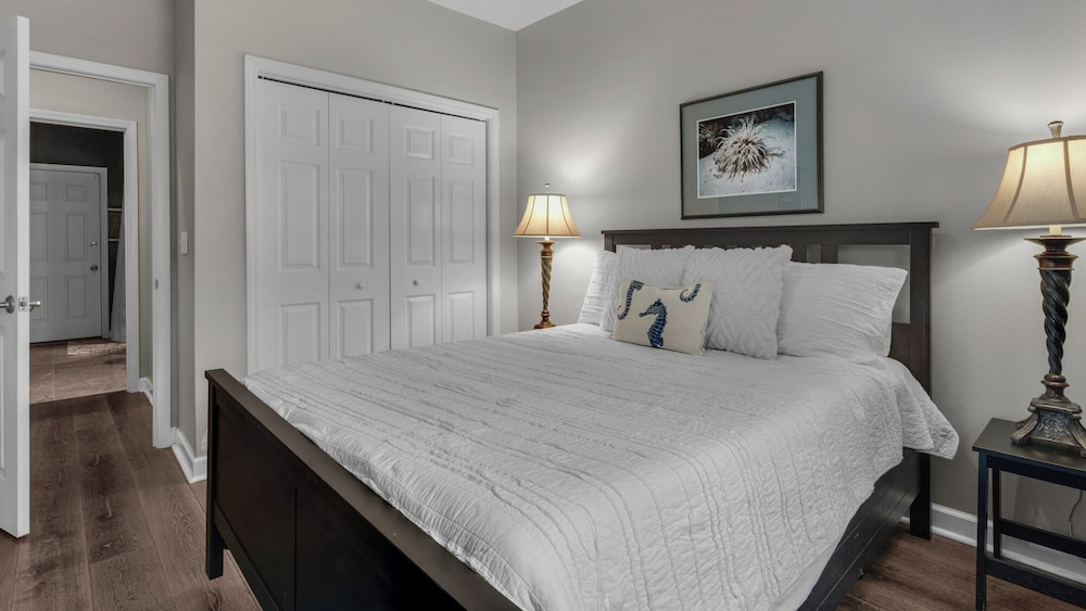 Seacrest 4BR w/ Private Heated Pool + Beach Access & Dolphin Cruise Ticket!