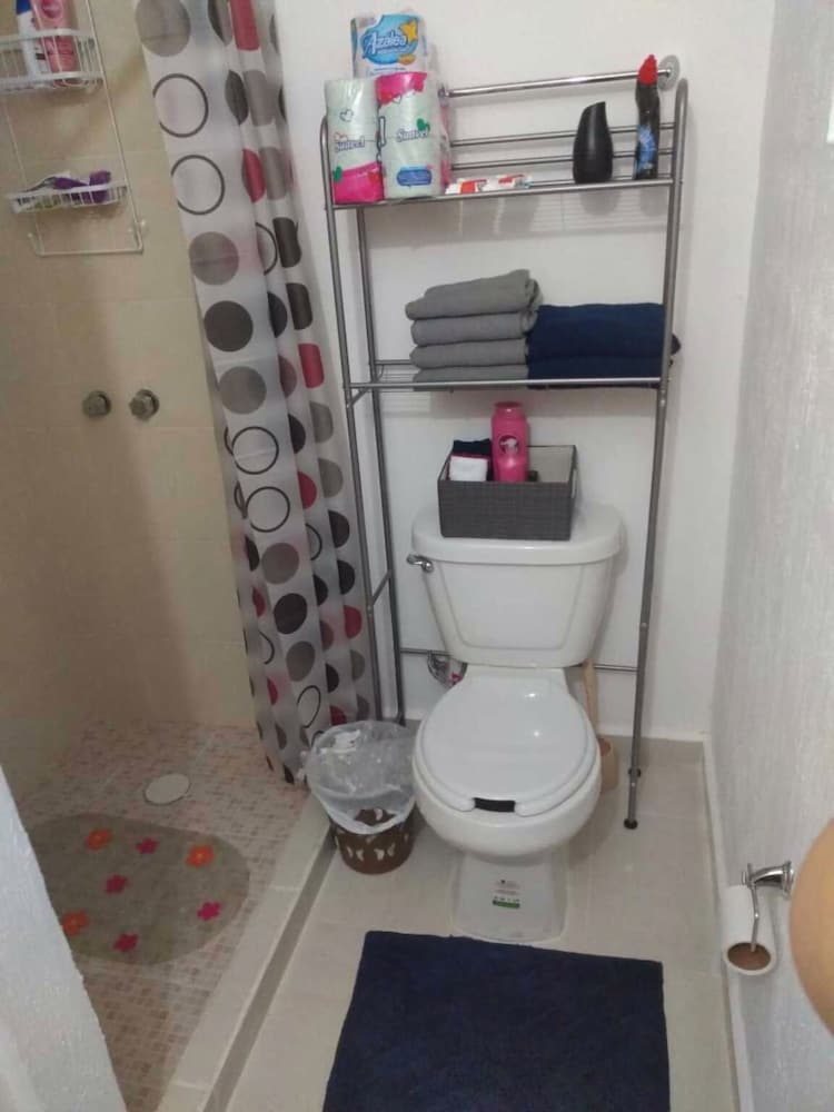 Beautiful Hoestel Near Cancun Beaches With Comfort and Security Guaranteed!