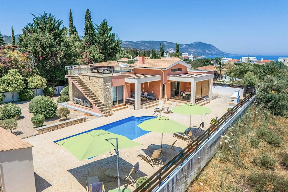 Villa Thalassa Hideaway