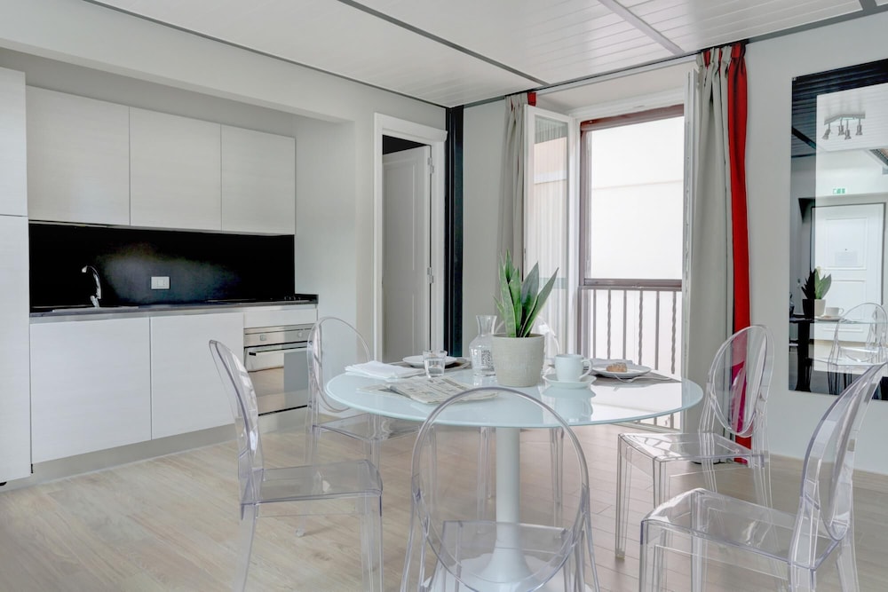 A9 Piazzetta Margutta - A9 - My Extra Home