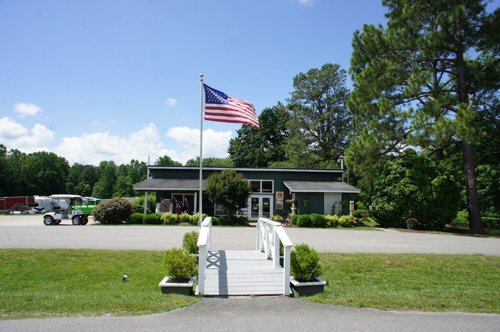 Hotel American Heritage RV Park - Image 1