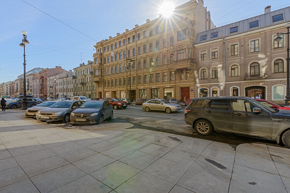 RentalSPb old city on Nevsky