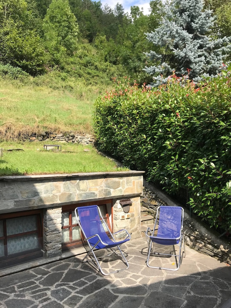 Baita In Pietra Chiesa Valmalenco - A Piedi Alla Funivia Alpe Palu view 2