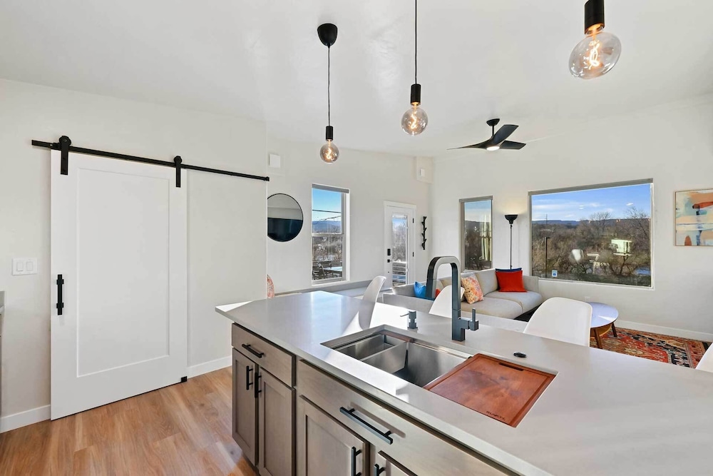 Grand Junction Home ~ 1 Mi to Downtown view 5