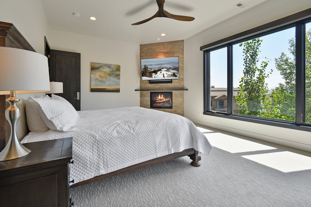 Juniper 402 in Park City view 5