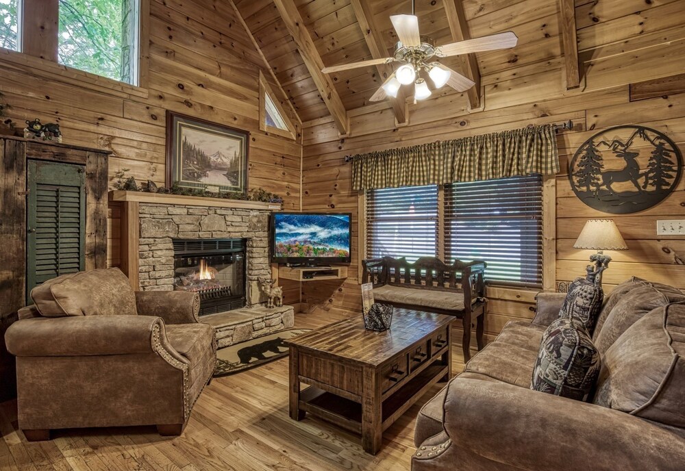 Er66 - Lil' Bit Of Heaven - Great Location. Close To All The Action! 1 Bedroom Cabin by RedAwning view 5