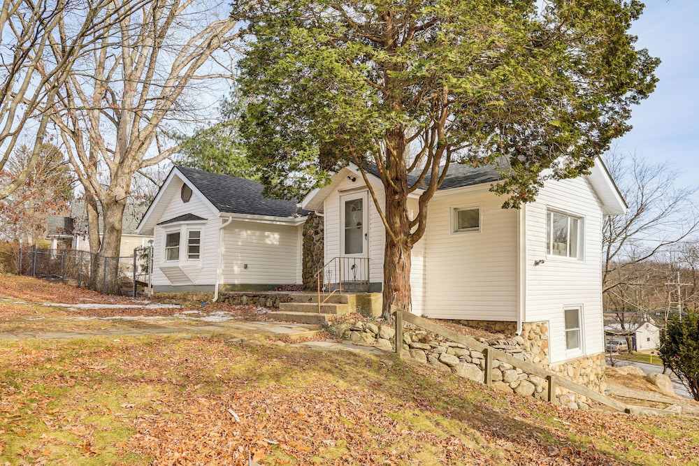 Home w/ Lake Views & Deck in New Jersey Highlands!