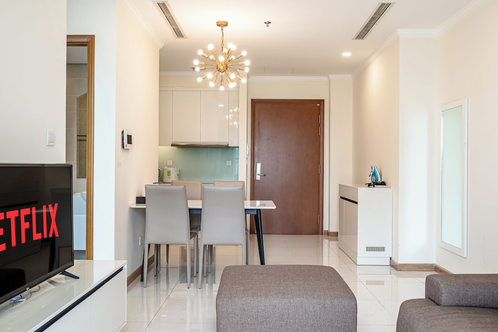 PD Pristine Apartment Landmark Plus