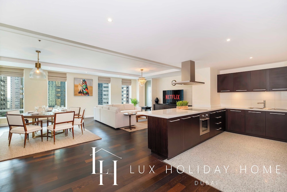LUX The Elegant DIFC Suite 2