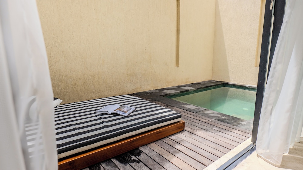 Suom Hotel and Villas