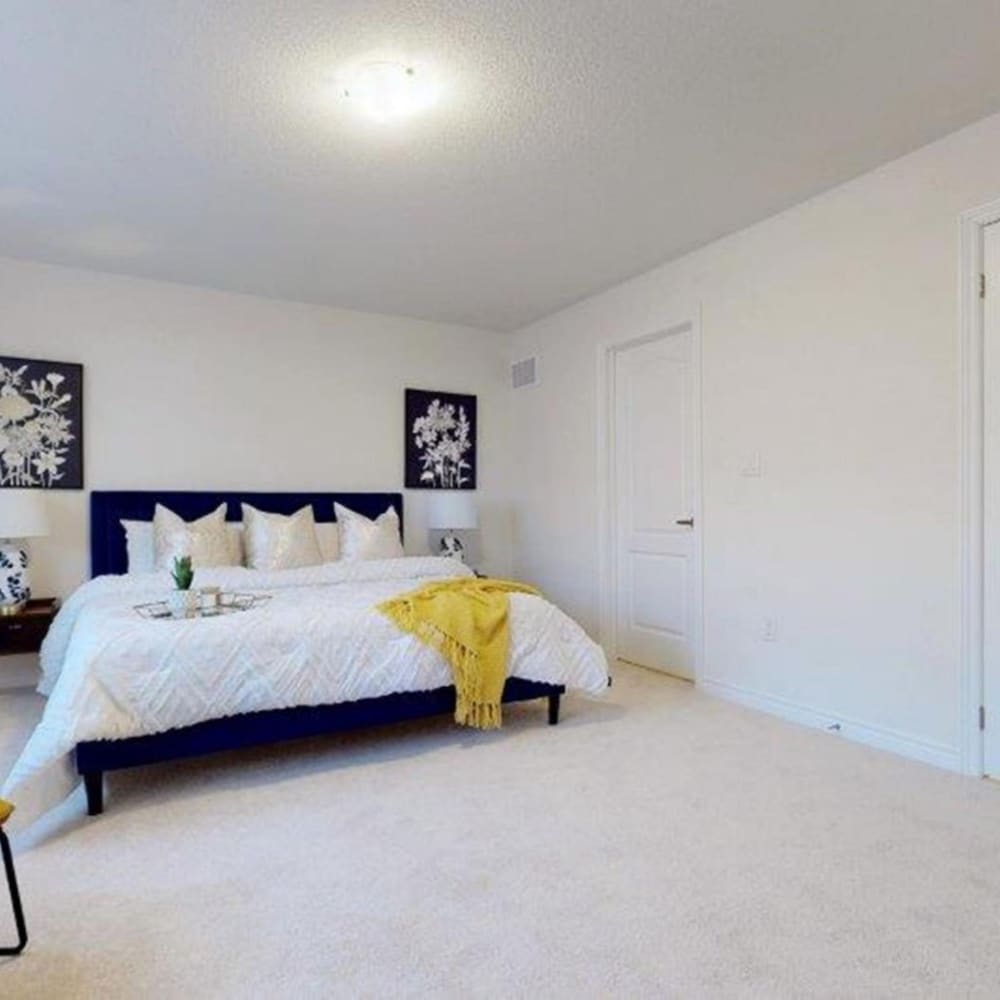 Georgina. New 4 Bedroom House Near Lake Simcoe