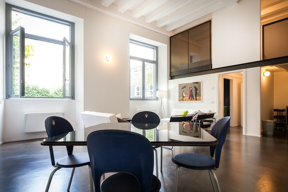 Porta Torre Lofts