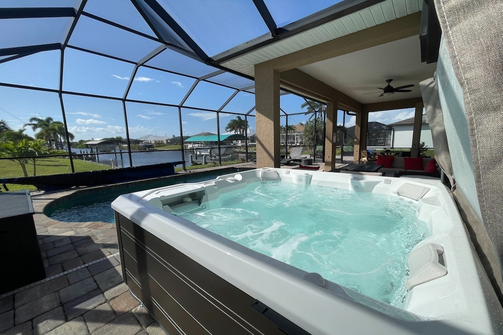 South Gulf Cove 3 Bedroom Canal Pool Home 3 Home