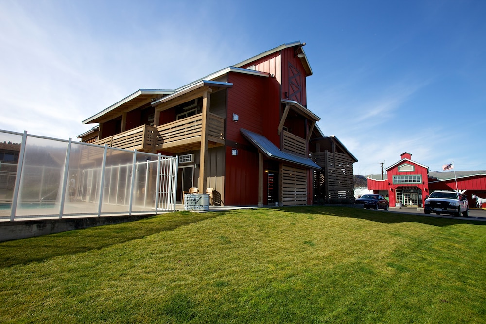 Cousins Country Inn