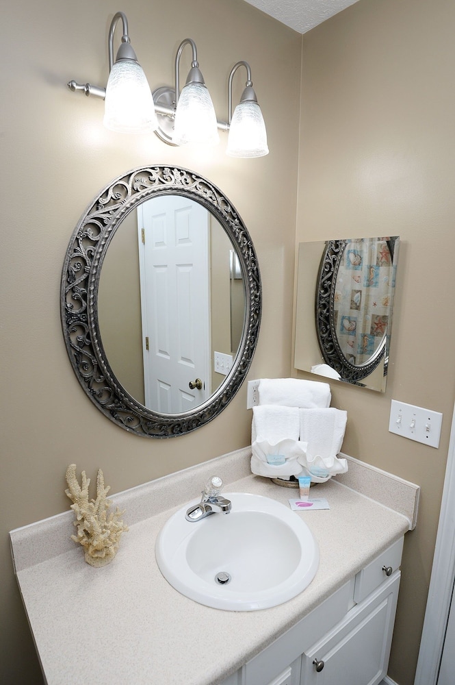 225 Seahorse Way 3 Bedroom Home