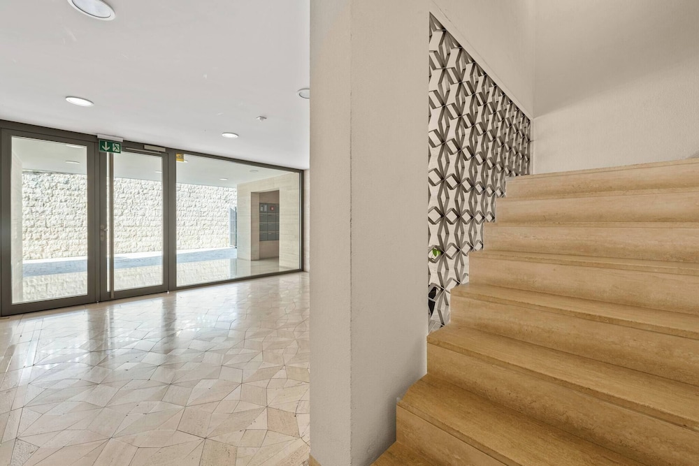 Luxurious Lugano Apartment With City Views