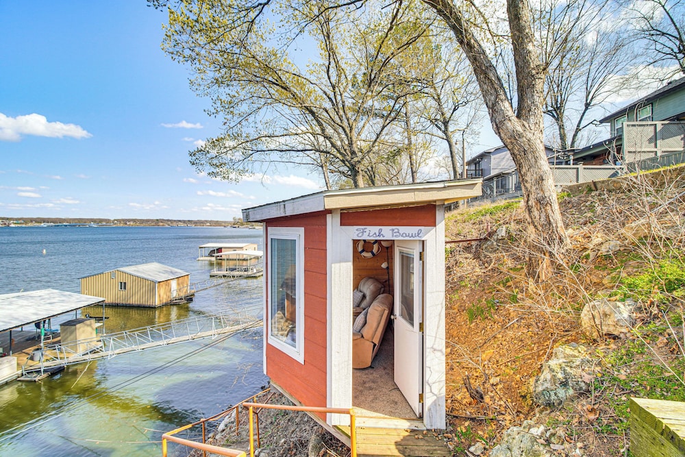 Grove Lake House w/ Boat Dock & Outdoor Spots!