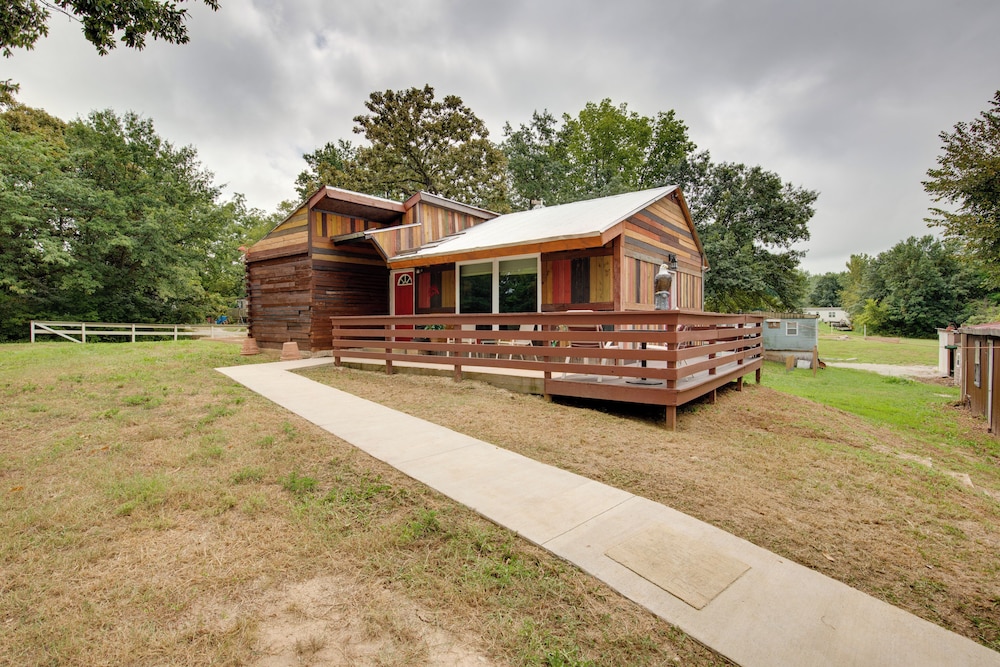 'byrd's Nest' Lake Lafayette Escape w/ Fire Pit