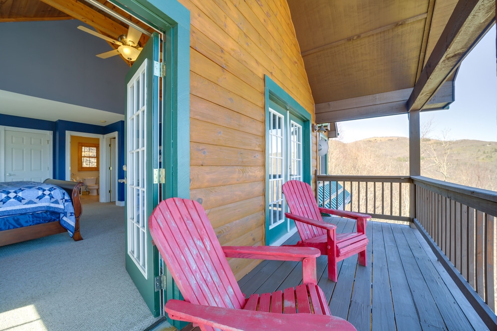 Waynesville Vacation Rental w/ Mountain Views!