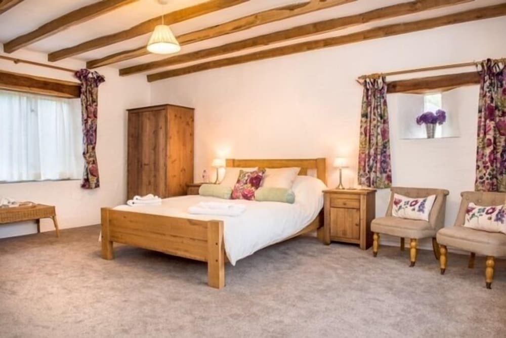 Coombe Farm view 4