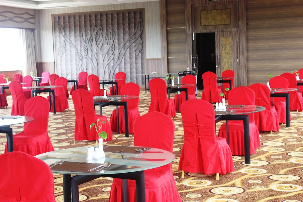 The Golden Bay Hotel Batam 48