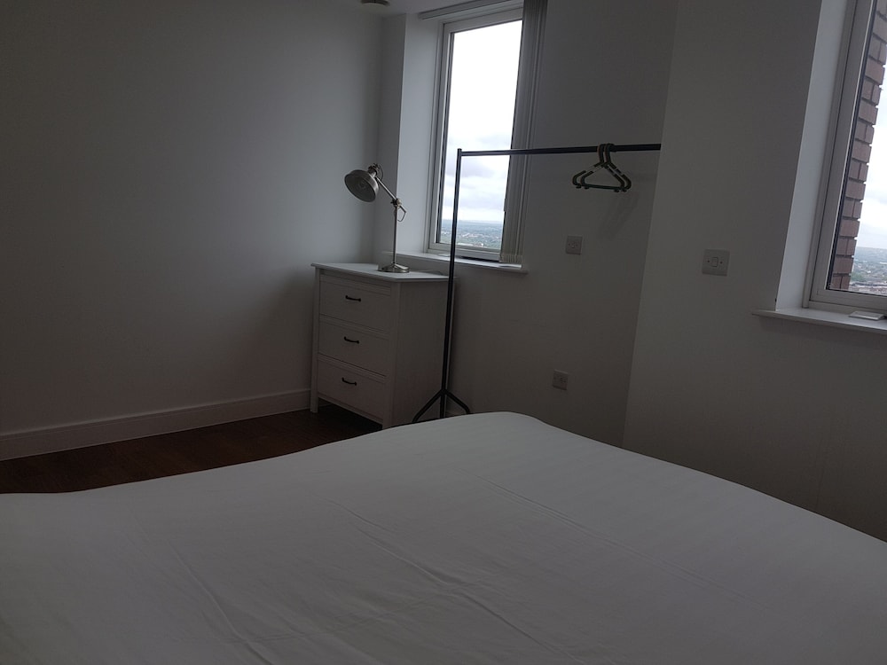 Metropolitan House 2106 view 5