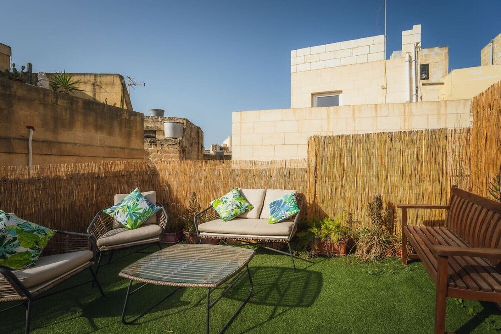 Traditional 500 Year old Gozitan Townhouse