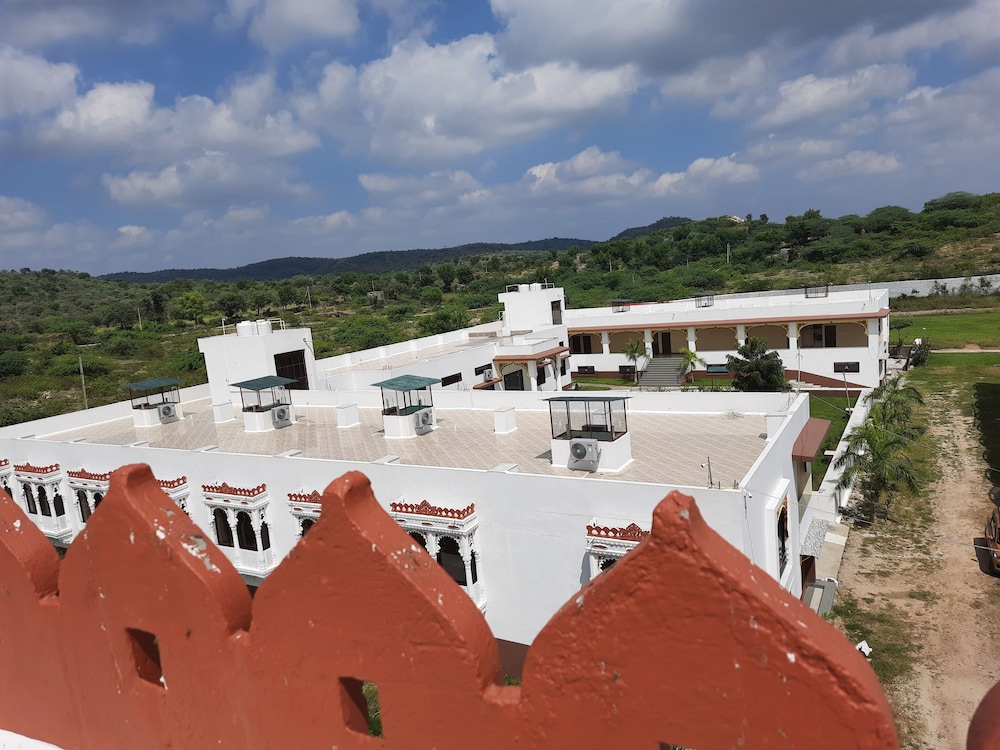Vijayam Resort