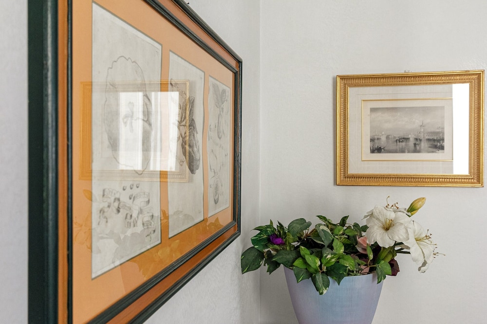 Elegant Apartment Near Duomo
