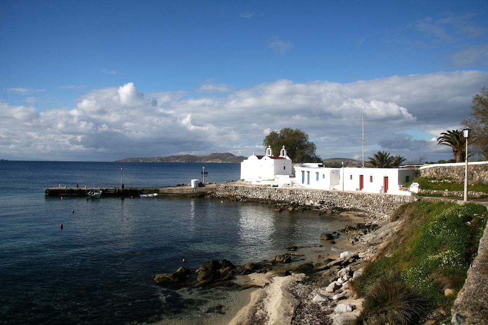 Mykonos Moussa Suites